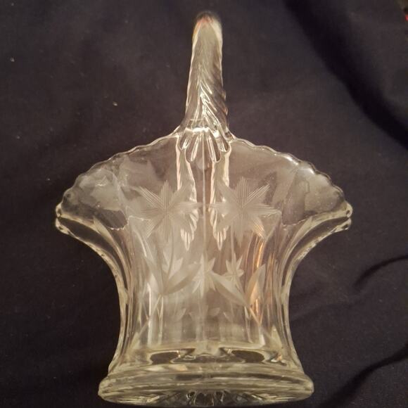 VINTAGE DUNCAN MILLER STYLE LIGHT CUT FLOWER PATTERN GLASS 6" FLOWER BASKET - Picture 2 of 5